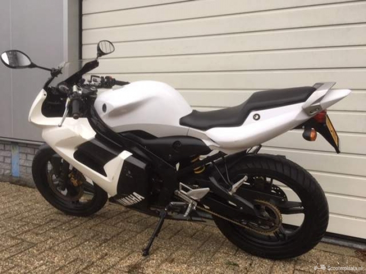 Yamaha TZR 50 wit